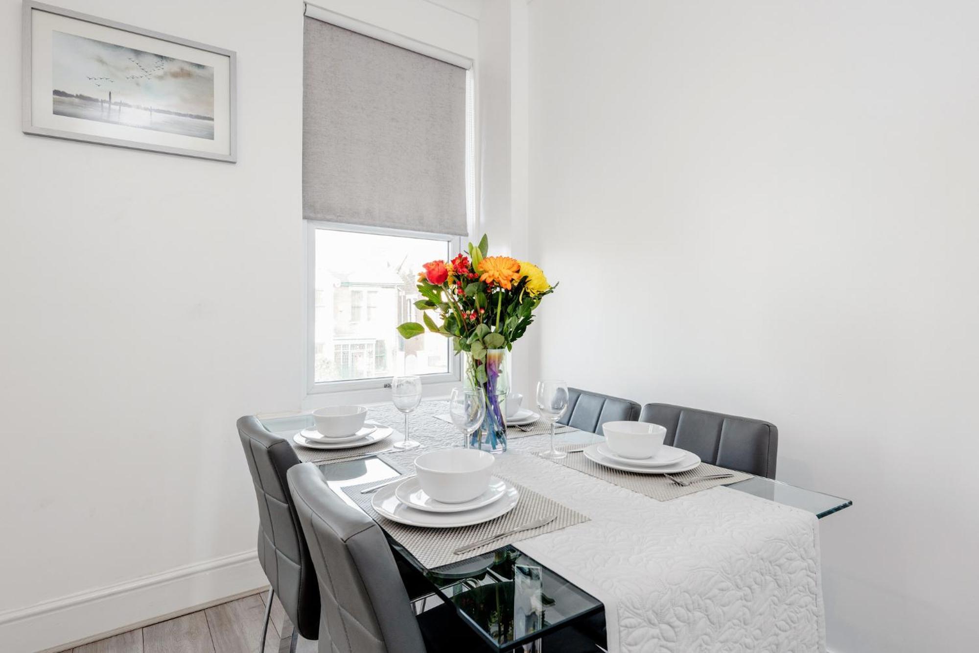 Business & Leisure 2 Bedroom & Parking By Damask Homes Ilford Exteriér fotografie