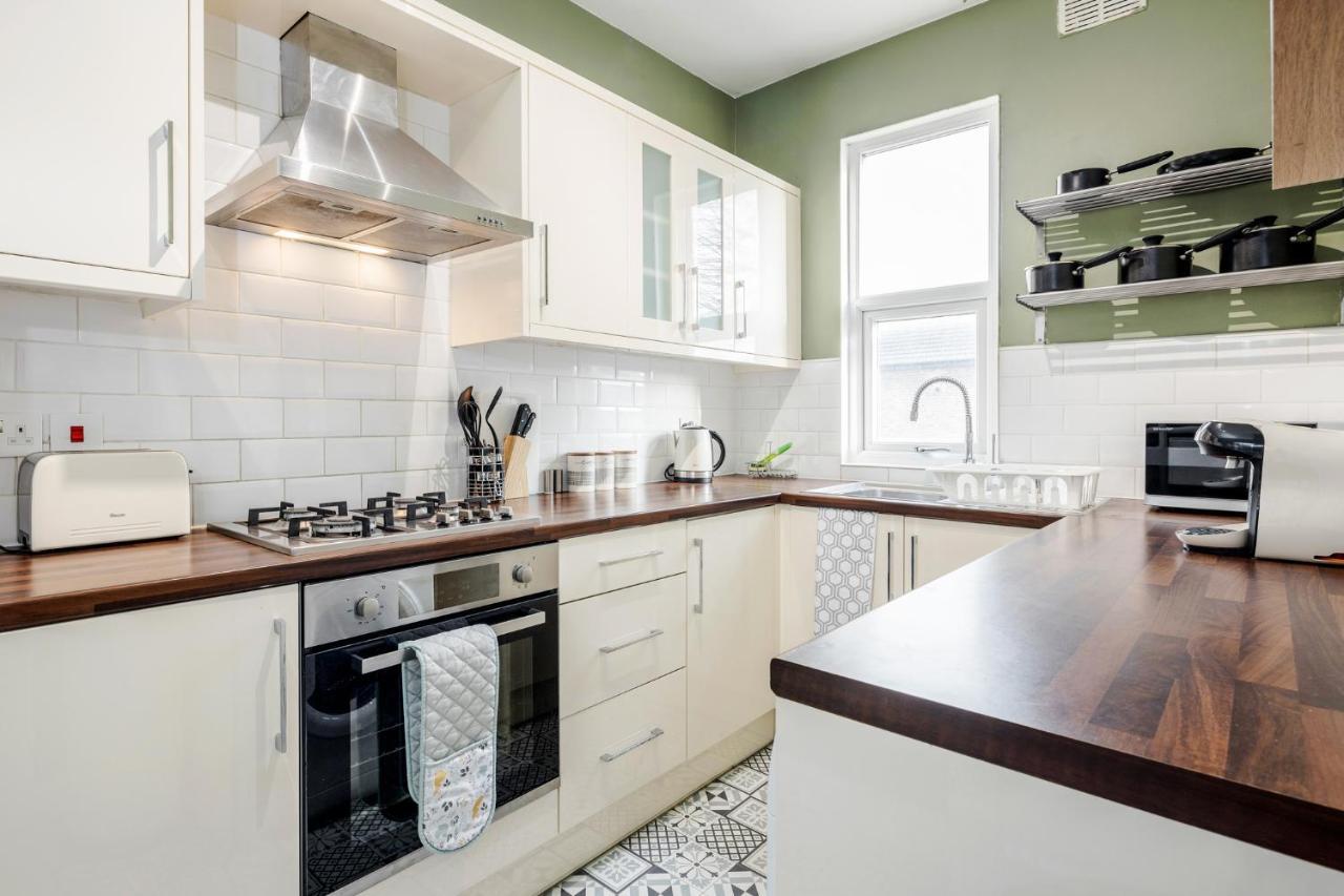 Business & Leisure 2 Bedroom & Parking By Damask Homes Ilford Exteriér fotografie
